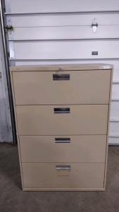 3'x19¼"x52¾" Gray Fileing Cabinet w/ Key to Lock