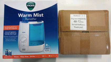 (1) Warm Mist Humidifier (1) Dog Bed (r8)