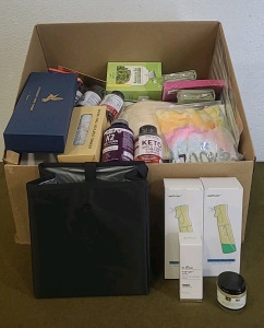 (1) Bottle Of Dr. Oracle NiaBright Ampoule, 50ml Brightening K-Beauty, (1) 60ml Jar Of Wild Yam Balancing Cream, (2) 160ml Continous Spray Bottles, (1) Small Tote Bag & (1) Box Of Assorted Amazon Returns