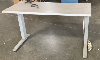 NICE SHOP DESK. (30”X 52” X 23”).