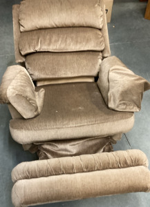 BROWN ELECTRIC RECLINER (TESTED RUNS GREAT).