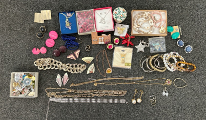 Assorted Jewelry