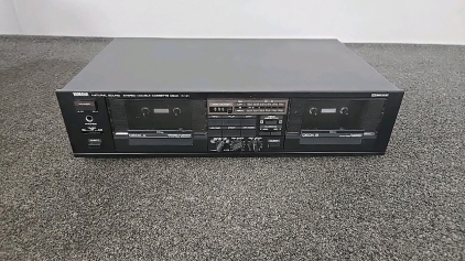 (1) Yamaha Natural Sound Stereo Double Cassette Deck K-31