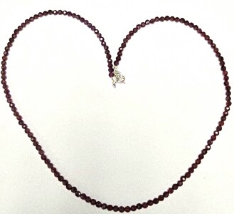 $160 Silver Garnet Facted Beads 16" 35Ct Necklace