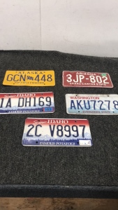 (5) Vintage License Plates