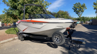 2022 AXIS T220 - FROM LOCAL MARINE DEALER - GREAT SHAPE! - 9