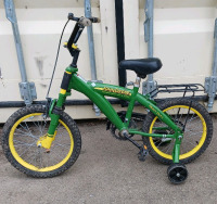 16in John Deere Boys Bike W/Training wheels (Green)