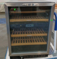 (1) Danby Silhouette Wine Cooler