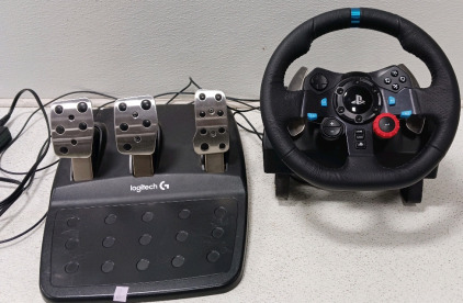 PlayStation LogitechG29 Driving Force Racing Wheel And Floor Pedals