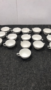 (16) Parisienne China Tea Cups