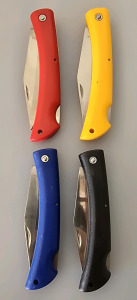 (4] 3" Blade Pocket Knives