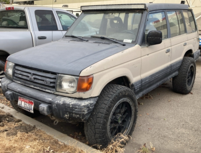 1995 MITSUBISHI MONTERO - 4X4!