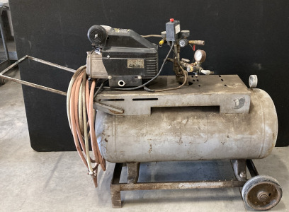 Campbell Hausfeld aus Air 2 HP Air Compressor