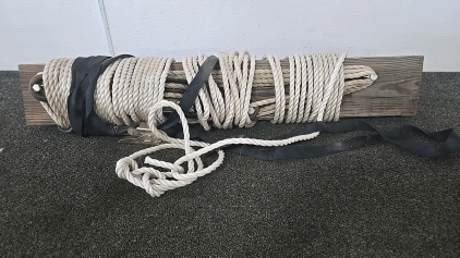 (1) Barn Style Antique Pulley System