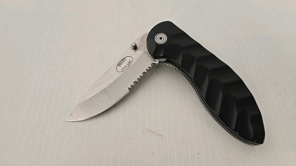 (1) Frost Cutlery Folding Pocket Knife