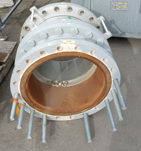 Large Heavy Duty Steel Coupling