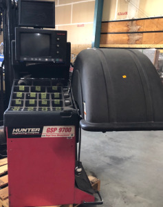 Hunter GSP9700 W/ Road Force Tire Balance Machine