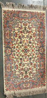 Beautiful Karastan Flower Rug - 5