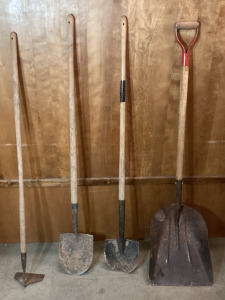 (2) Shovels (1) Hoe (1) Scoop Shovel