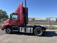 OFFSITE POCATELLO - 2013 VOLVO VNM SEMI TRACTOR - FLEET VEHICLE - RUNS - 2