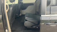 2016 CHRYSLER TOWN & COUNTRY - 3RD ROW SEATING! - 12
