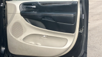2016 CHRYSLER TOWN & COUNTRY - 3RD ROW SEATING! - 15