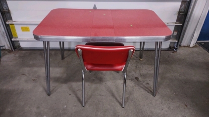 4'x 30"x 29" Vintage Red Dinning Table w/ Vintage Red Polyurethane Foam Chair