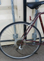 26in WildWood Diamond Back Woman's Bike (Blue) 28in Raleigh Mens Bike (maroon) Parts needed, view photos for items - 6