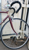 26in WildWood Diamond Back Woman's Bike (Blue) 28in Raleigh Mens Bike (maroon) Parts needed, view photos for items - 7