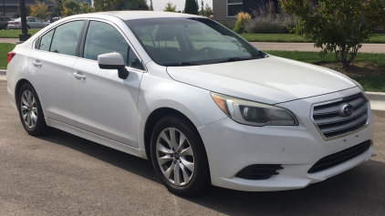 2016 SUBARU LEGACY - AWD!