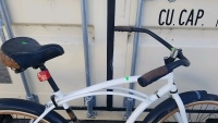 26" White Huffy Bike - 4