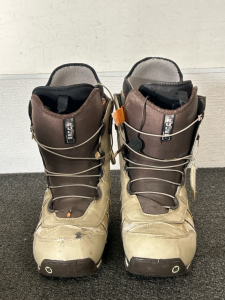 Pair of Men's Ruler Snowboarding Boots