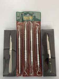 4 Peice Dental Pick Set and (2) Texas Toothpick Knives