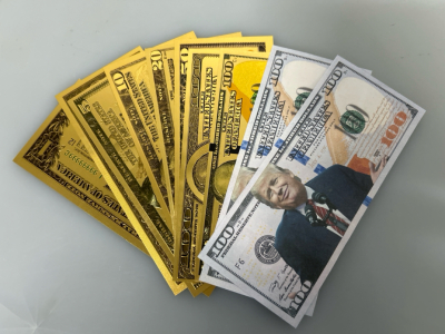 Gold Toned US Banknote Set and (2) Donald Trump Campaign Bills