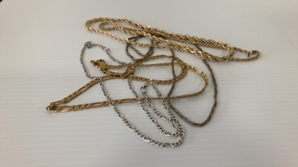 (4) Chain Necklace