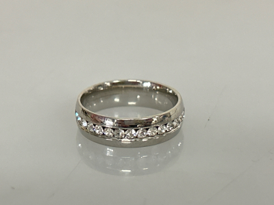 Size 7 Silver Toned Ring with Clear Stones