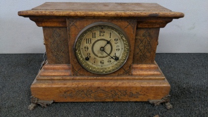 Vintage Mantel Clock