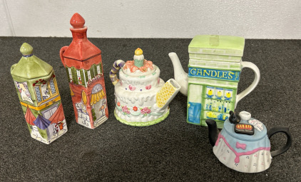 (5) Collectible Teapots