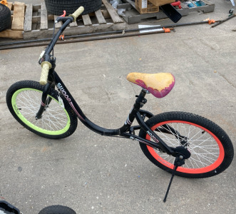 Black Swoop Bike