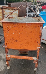 Concrete Skips Angle Box