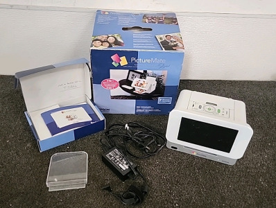 Epson Picture Mate Personal Photo Lab Digital Frame & Photo Printer 7"/15:9 Wide Screen