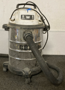 Wet/Dry HART 6 Gallon Vacuum