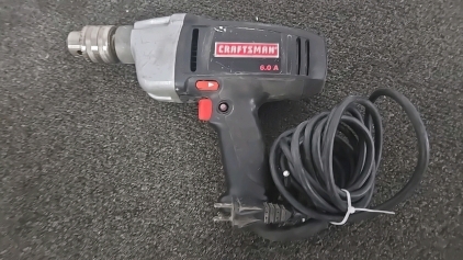 (1) Craftsman Electric 1/2" Drill