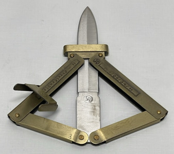 German Paratrooper Scissor Knife With German Inscriptions On The Blade And Handle