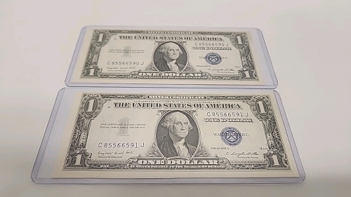 (2) 1935 G Consecutive Serial Number $1 Silver Certificates In Protective Cases