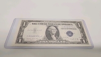 (2) 1935 G Consecutive Serial Number $1 Silver Certificates In Protective Cases - 4