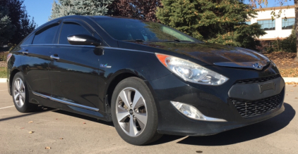 2011 HYUNDAI SONATA HYBRID - 108K MILES!