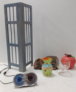 Heat Lamp (Red/Blue) Small Wood Gate, Jug, Glass Pumpkin, Plastic Wooden Dirama, Large Glass