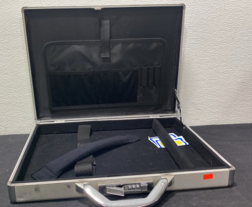 (1) Silver Lockable Briefcase