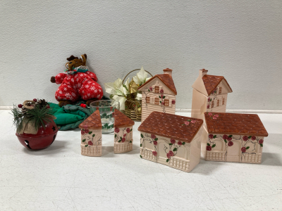 Christmas Decor, (4)Vintage Glass Jars with lids matching salt and pepper shakers